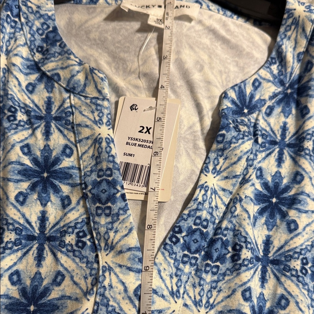 Lucky Brand Blue and White Patterned V-Neck Midi Dress - Picture 8 of 9
